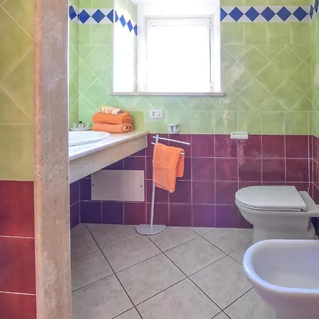 1 Bedroom Awesome In 오로세