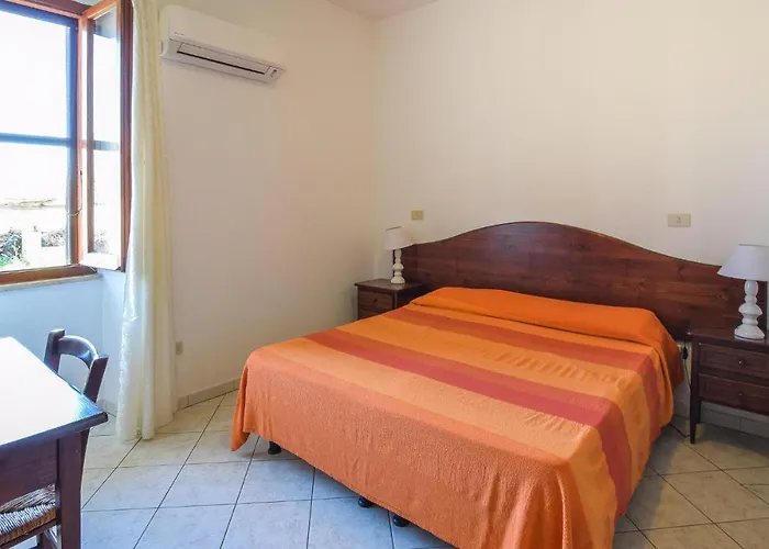 1 Bedroom Pet Friendly In